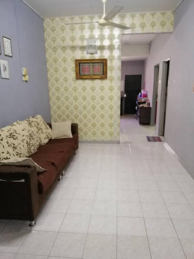 Homestay Perpaduan, Taman Bercham Raya Ulu Kinta Ipoh Perak Kampong Batu Lapan  Bagian luar foto